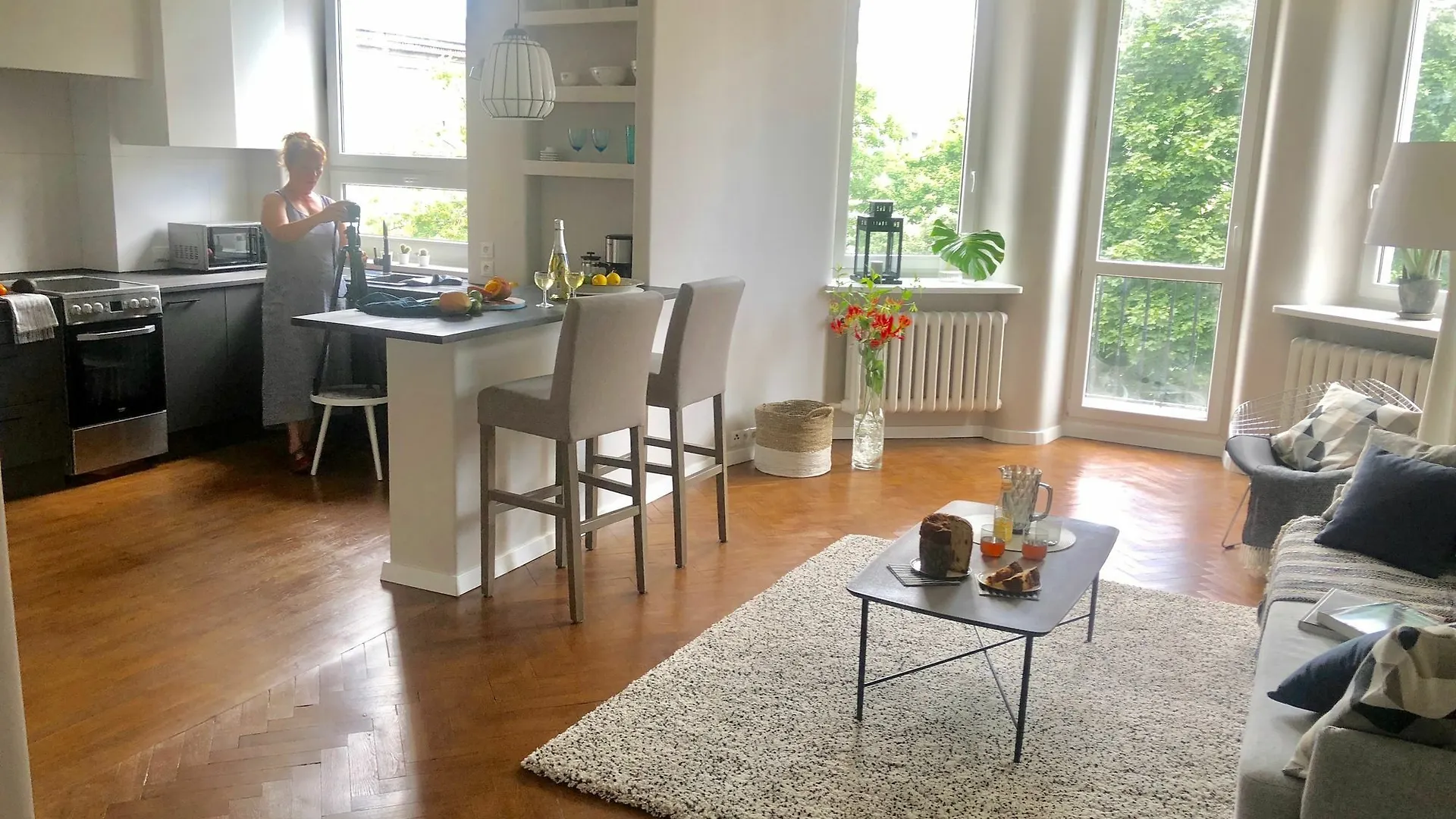 Classic Apartment In Warsaw